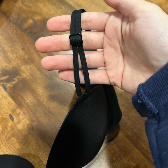 Victoria’s Secret black pushup bra, 32C, NWT, nice V in center, soft straps - Picture 5 of 7